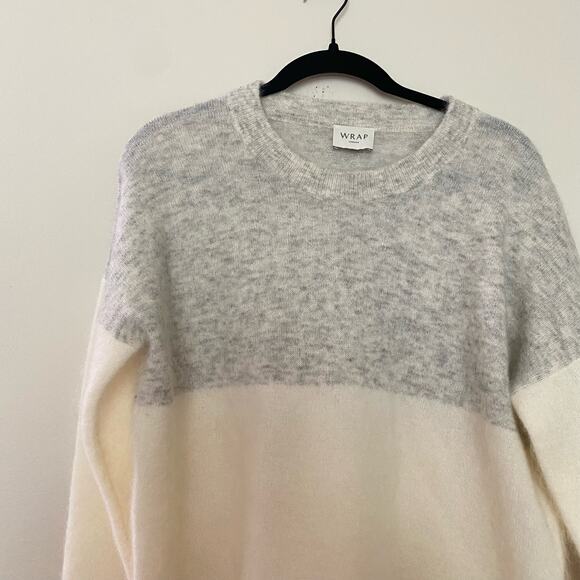 Wrap London two tone Grey and White Mohair Merino Blend sweater US 6 - Picture 3 of 9